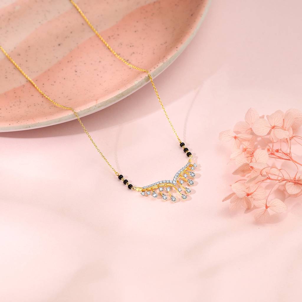 14K Gold Pavitra Bandhan Diamond Mangalsutra : GDLNE099