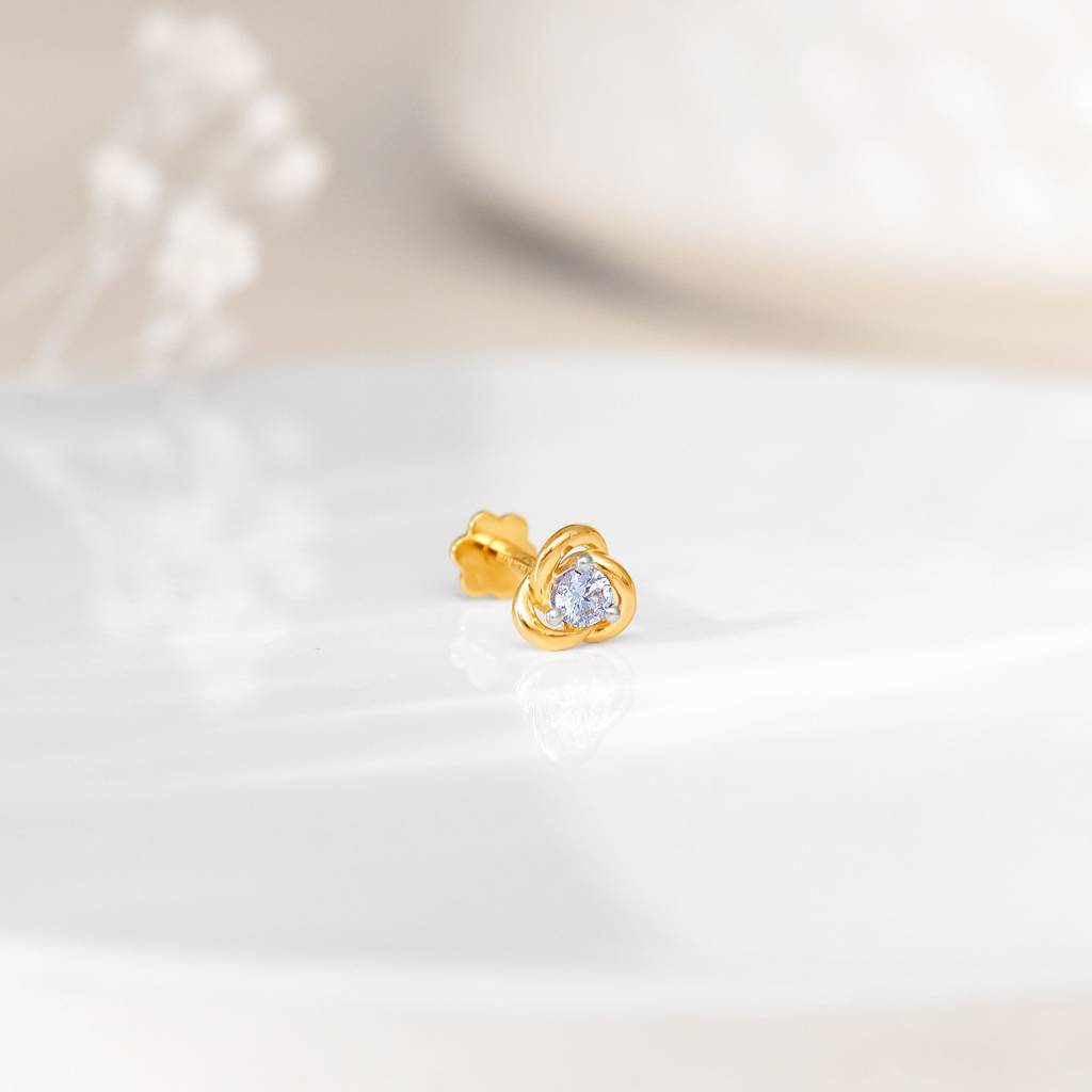 14K Gold Hyacinth Diamond Nose Pin : GDLNP0103