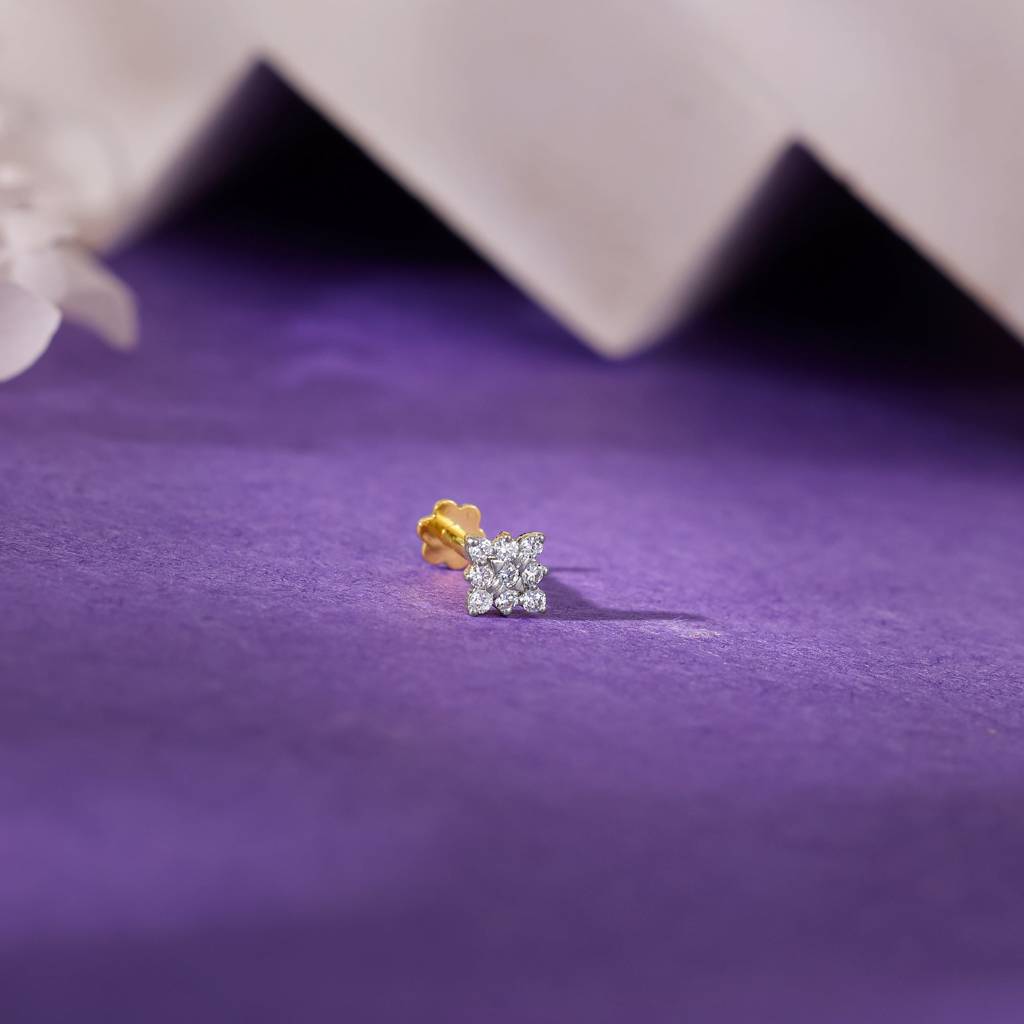 18K Gold Square Radiance Diamond Nose Pin : GDLNP083