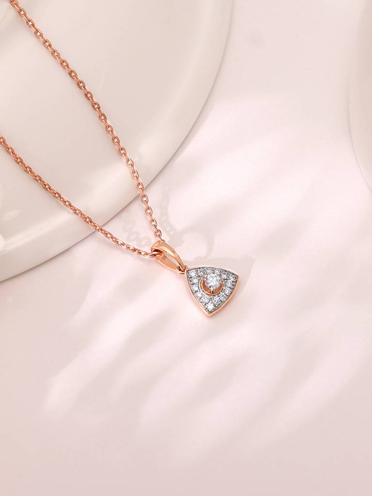 18K Rose Gold Desirable Diamond Pendant : GDLPD0307