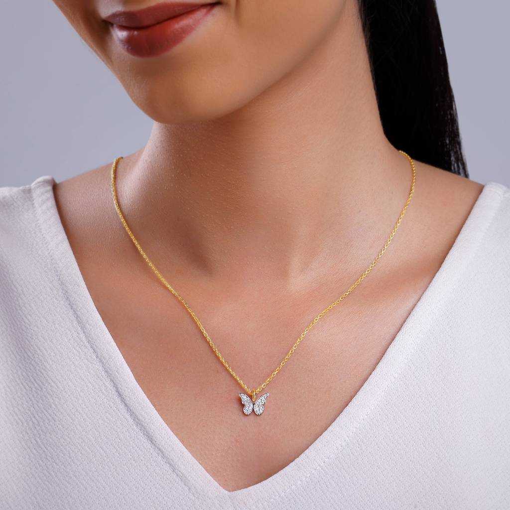 18K Gold Butterfly In Flight Diamond Pendant : GDLPD0339