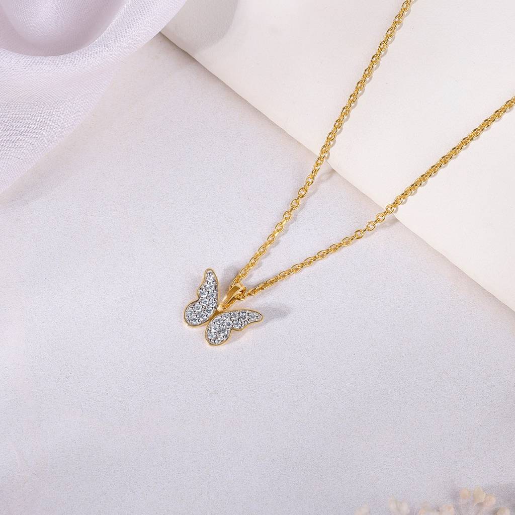 18K Gold Butterfly In Flight Diamond Pendant : GDLPD0339