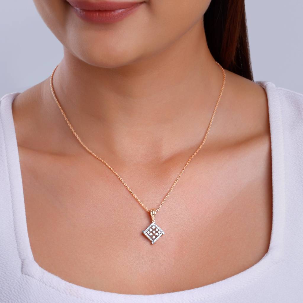 18K Rose Gold Enigma Diamond Pendant : GDLPD0355
