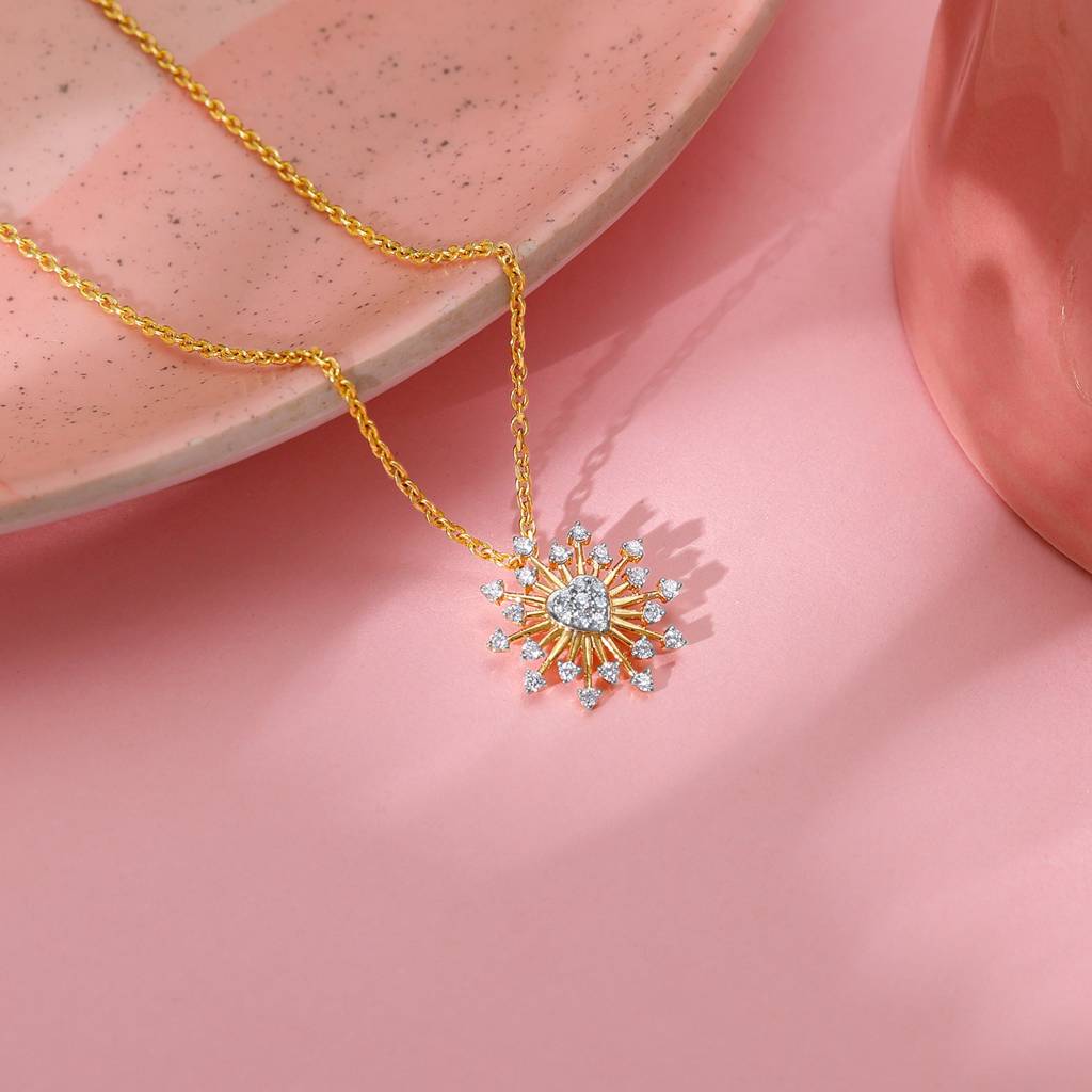 18K Gold Aster Diamond Pendant : GDLPD0363