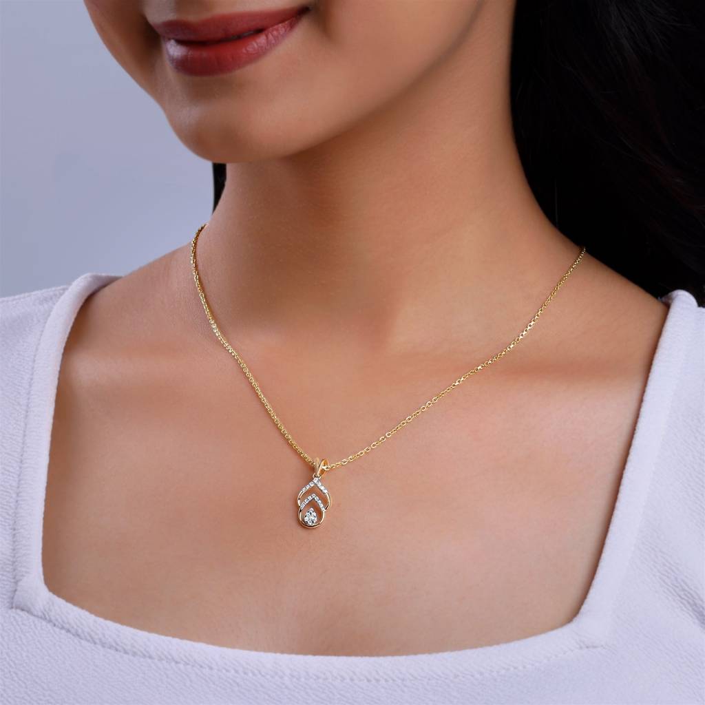 14K Gold Starry Whisper Diamond Pendant : GDLPD0369