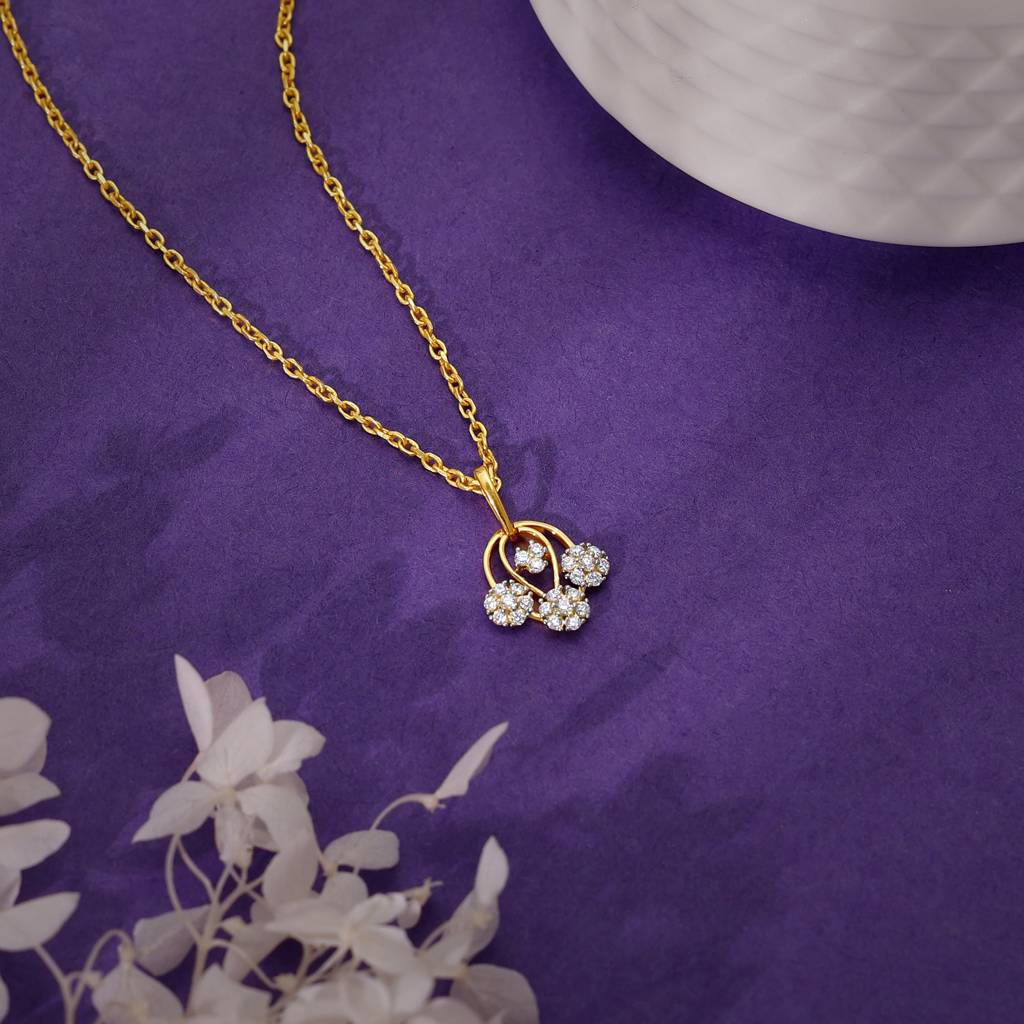 18K Gold Graceful Lotus Diamond Pendant : GDLPD0395