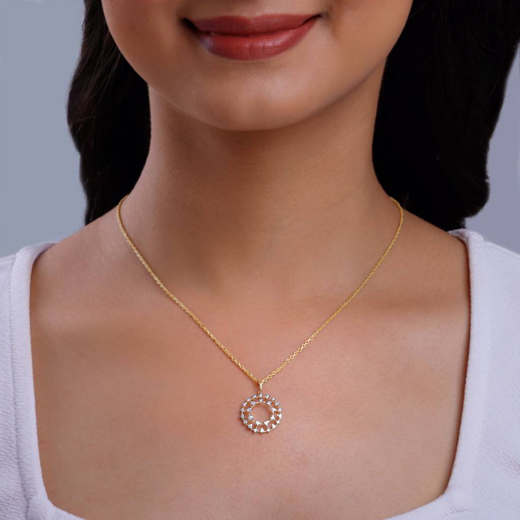 18K Gold Graceful Glow Diamond Pendant : GDLPD0404