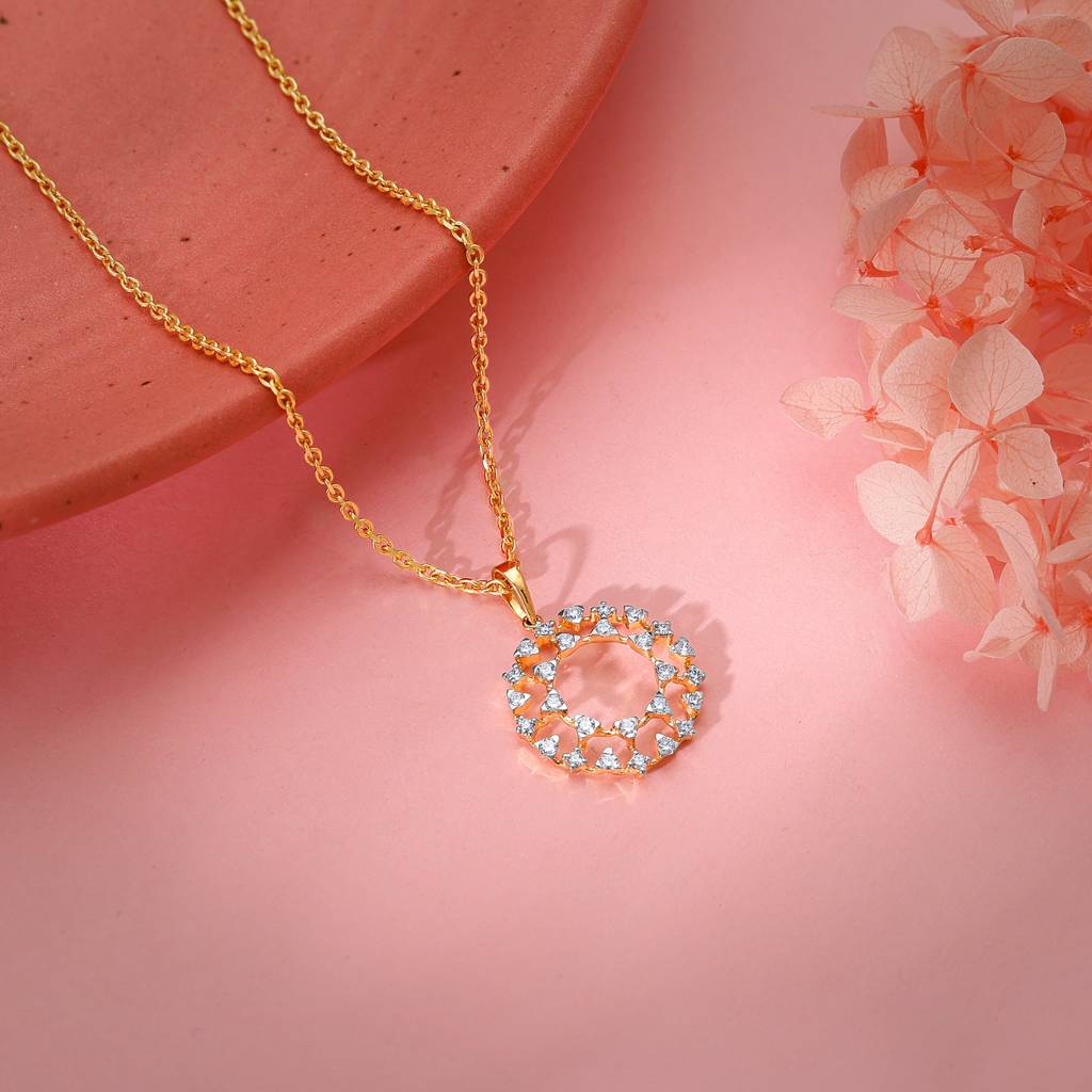 18K Gold Graceful Glow Diamond Pendant : GDLPD0404