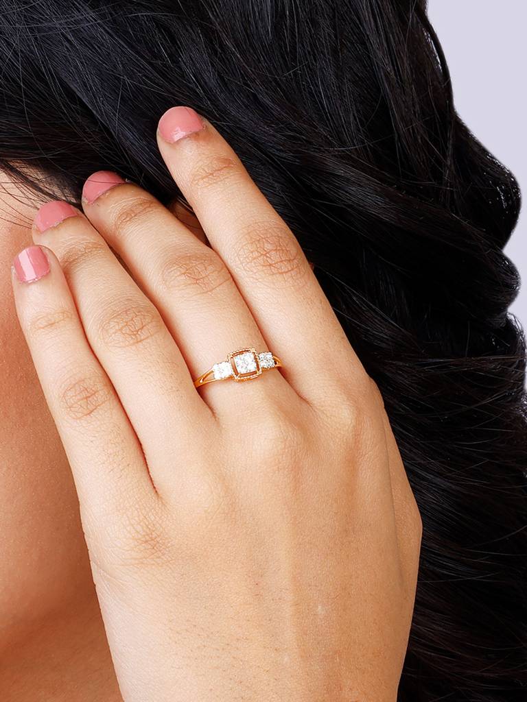 Giva 14K Yellow Gold Priceless Bond Diamond Ring : GDLR0161