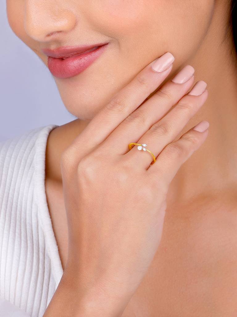 14K Yellow Gold Simplicity Diamond Ring : GDLR0192