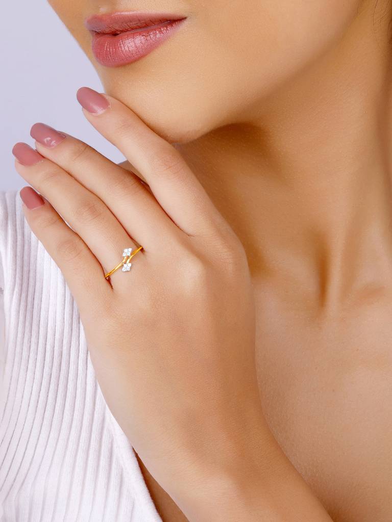 14K Yellow Gold Floral Tango Diamond Ring : GDLR0212