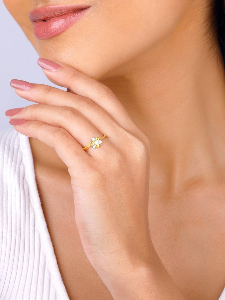 14K Yellow Gold Floral Swirl Diamond Ring : GDLR0218