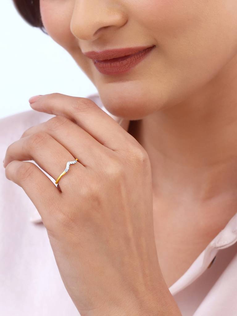 14K Yellow Gold Rise Diamond Ring : GDLR0231