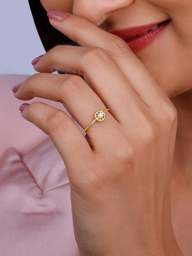14K Yellow Gold Floweret Diamond Ring : GDLR0253