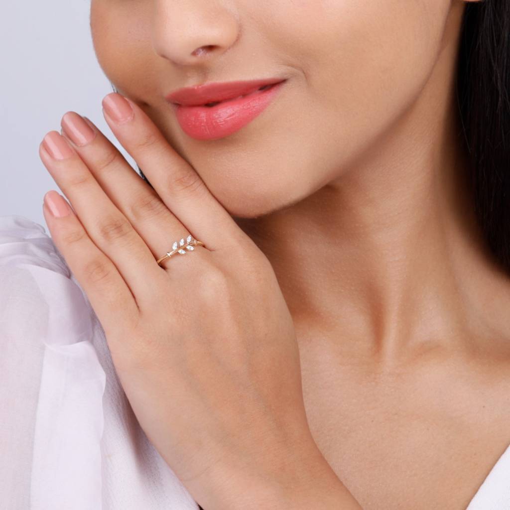 Rose Gold Leafy Love Diamond Ring : GDLR0261