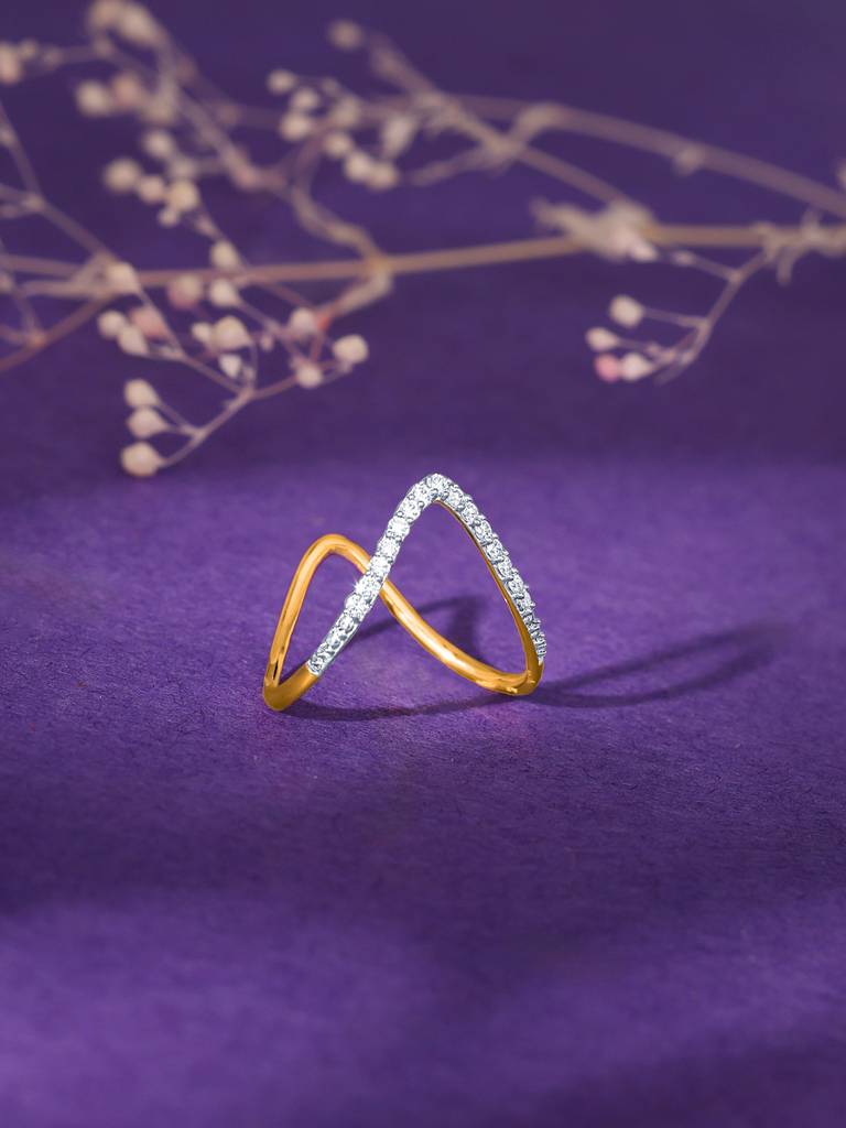 18K Yellow Gold Vellore Vanki Diamond Ring : GDLR0438