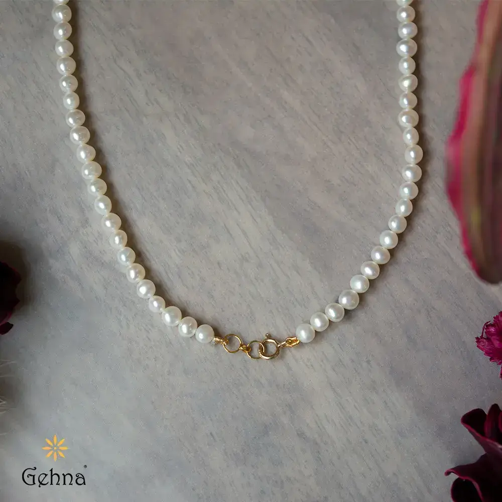 Refined Pearl Symphony 18K Gold Necklace : GHCSCH-5876