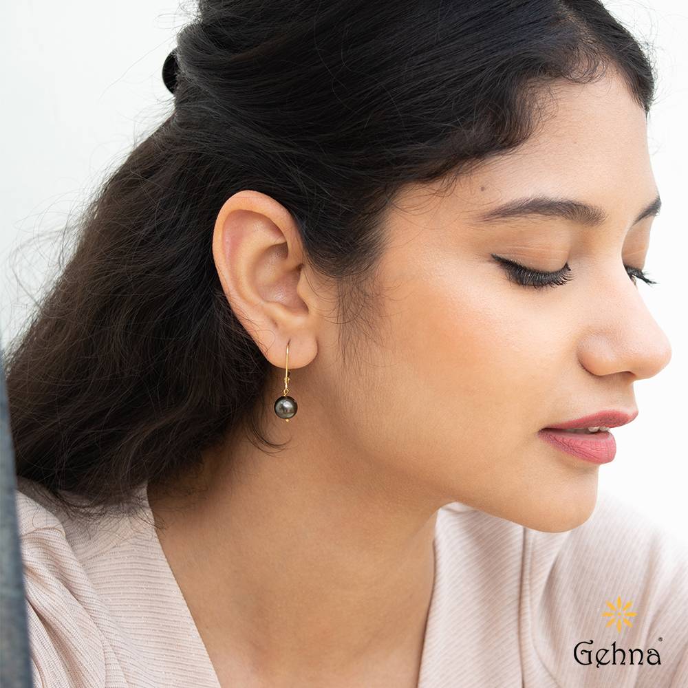 Breathtaking Tahitian Pearl 18K Gold Earrings : GHCSER-2642