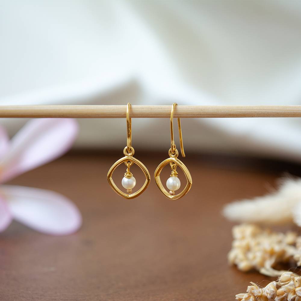 Geometric Pearl 18K Gold Dangle Earrings : GHCSER-6488
