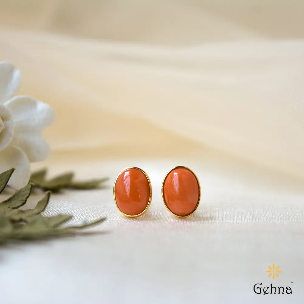 Dazzling Japanese Coral 18K Gold Stud Earring : GHCSERRI-6036