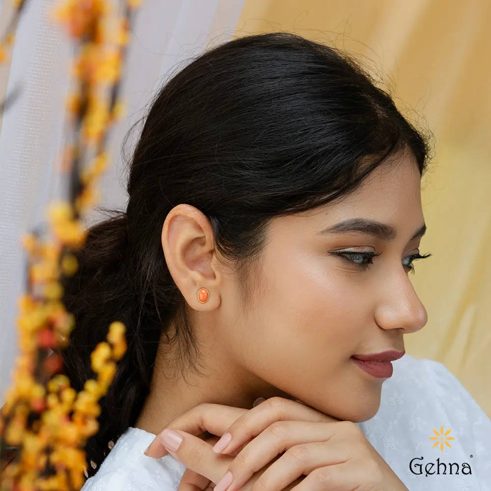 Dazzling Japanese Coral 18K Gold Stud Earring : GHCSERRI-6036