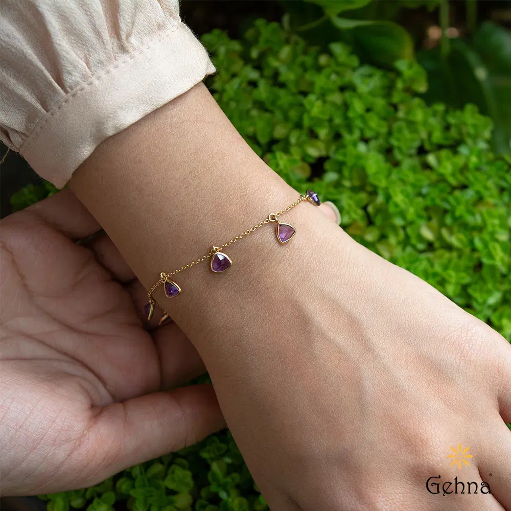 Divine Natural Amethyst  Gold Bracelet : GHCUCSBGRR-4202