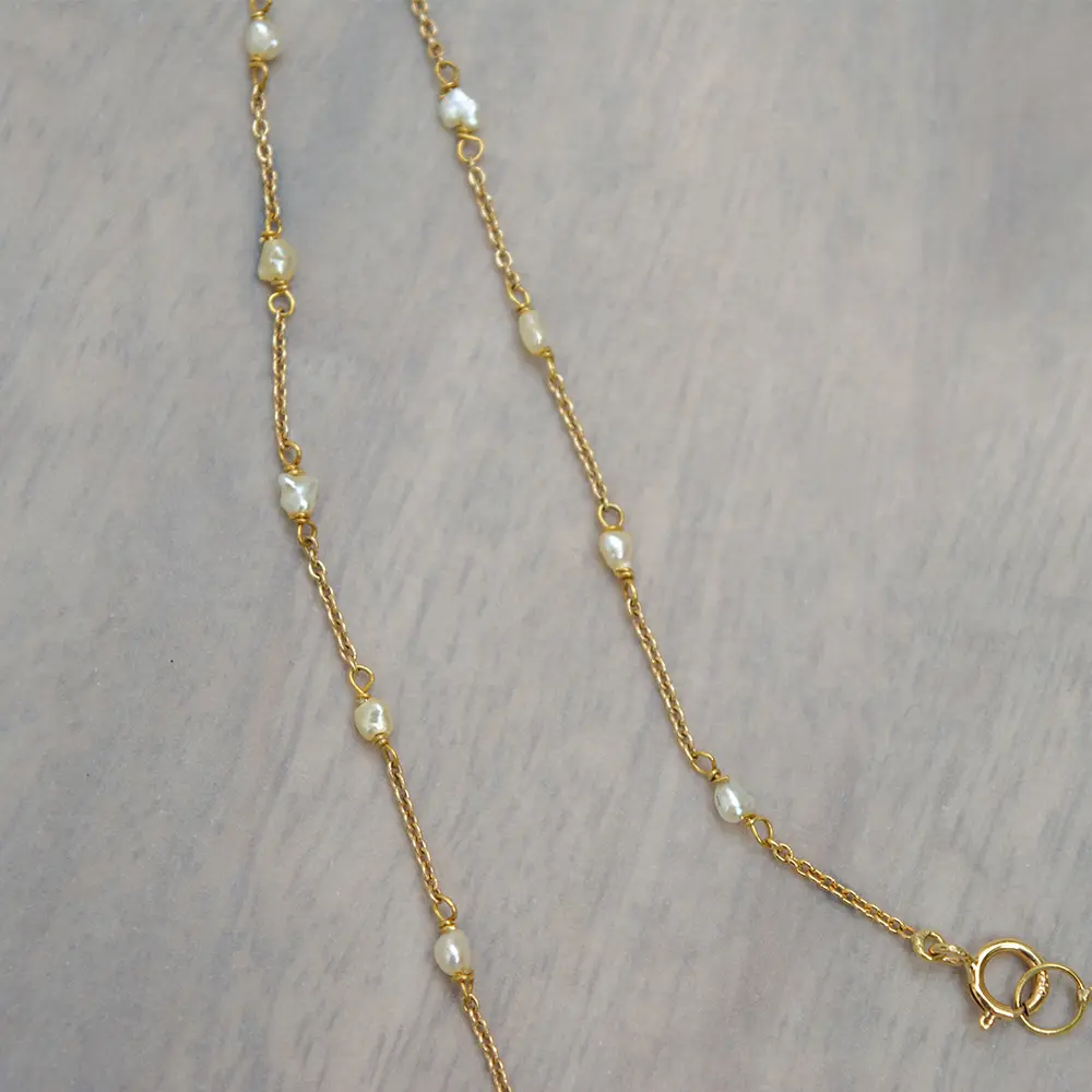 Graceful Pearl 18K Gold Chain : GHCUCSCH-6153_16