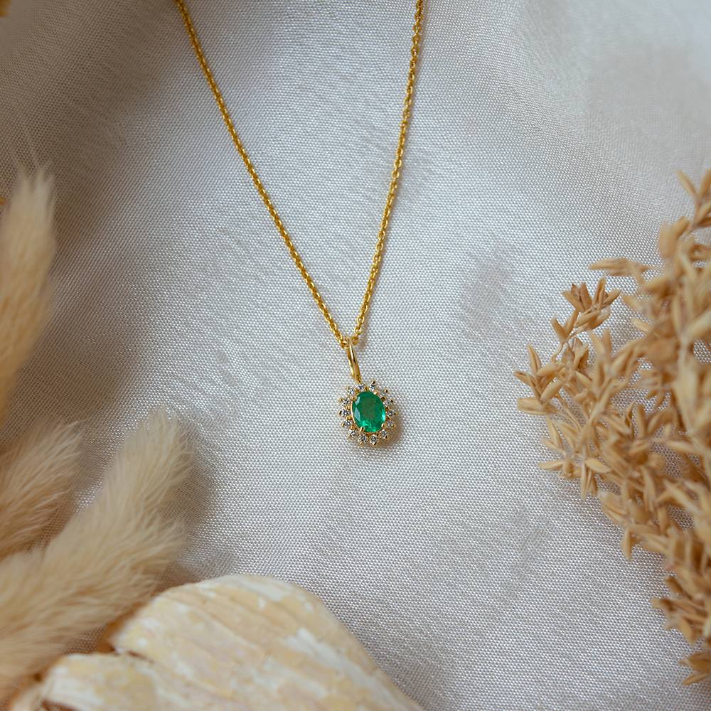Radiant Diamond Emerald 18K Gold Pendant 18K Gold Green Vvs-1