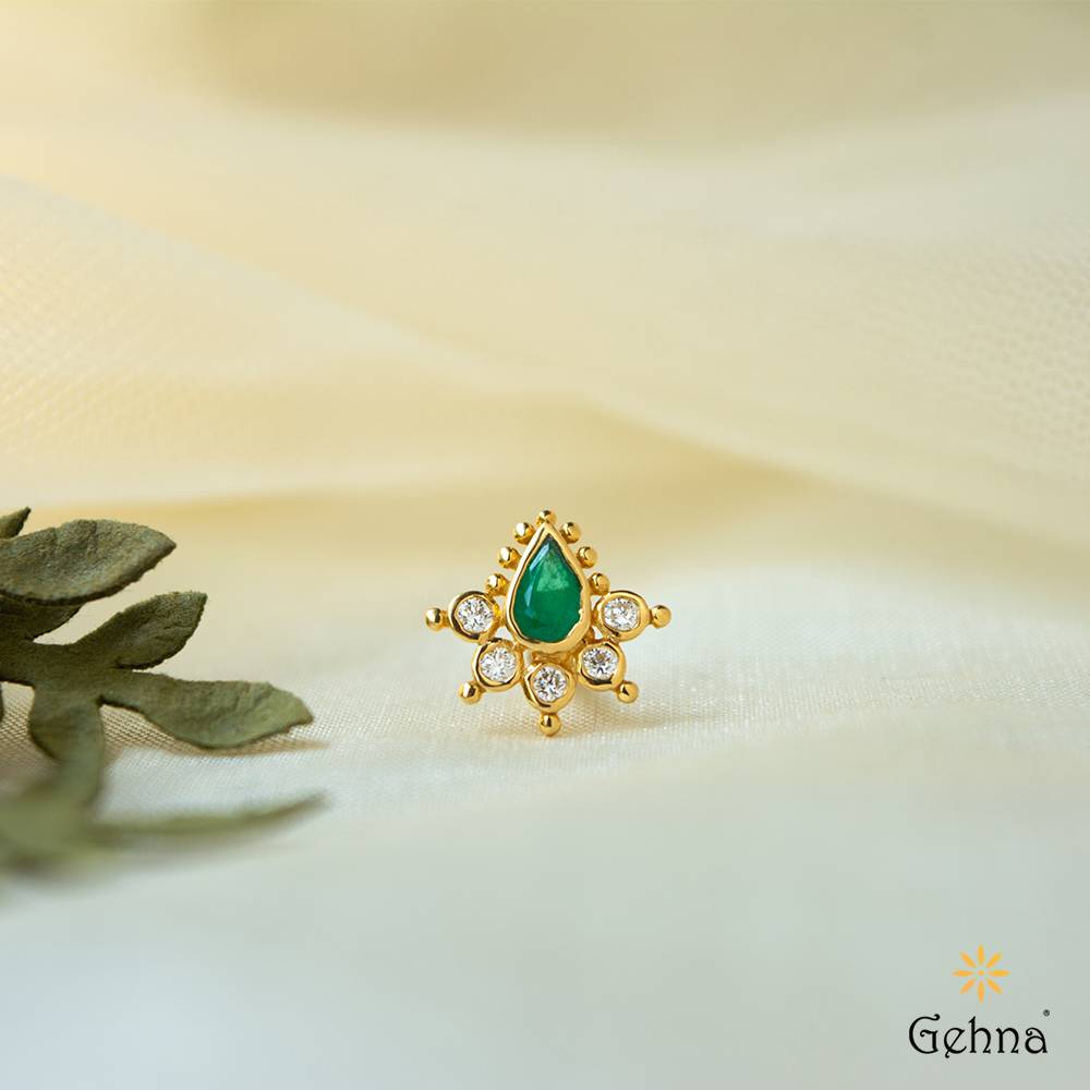 Revelry Luster Diamond & Emerald 22K Gold Nosepin : GHDICSNP-6025