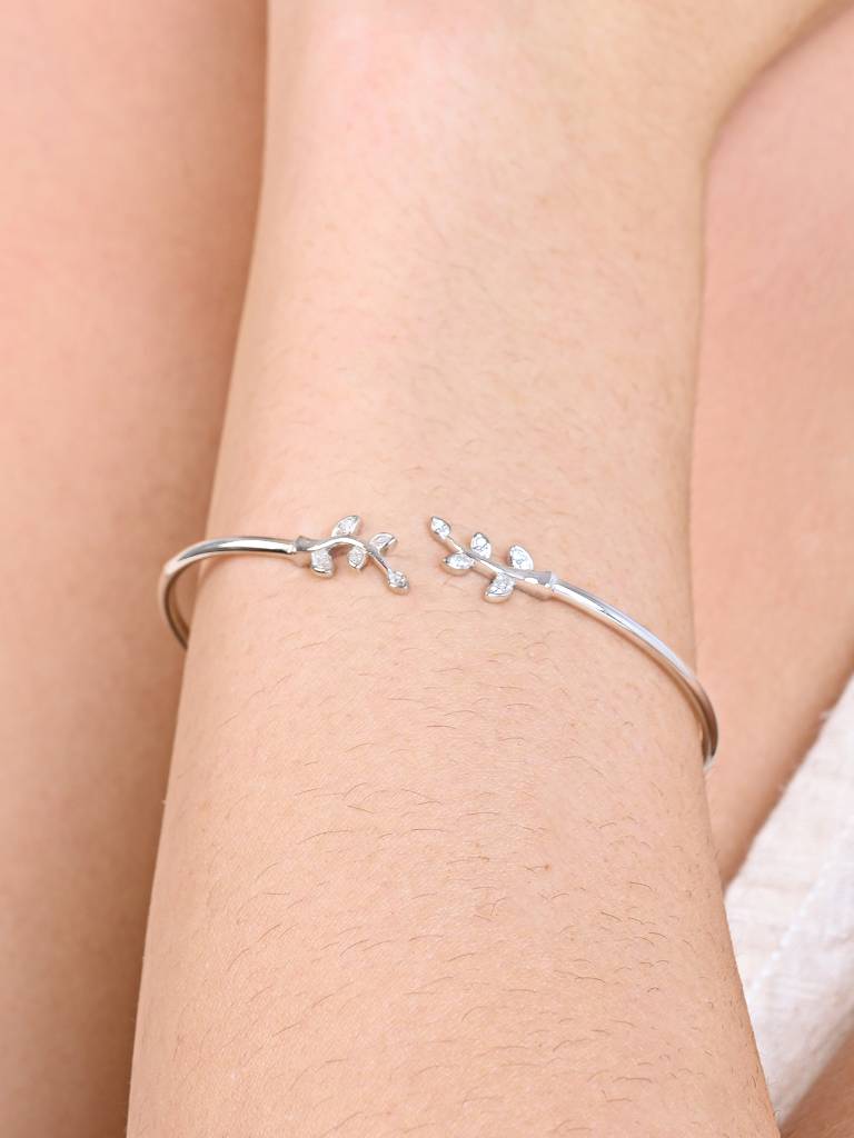 Trion Edge Silver Kada : GILB1097