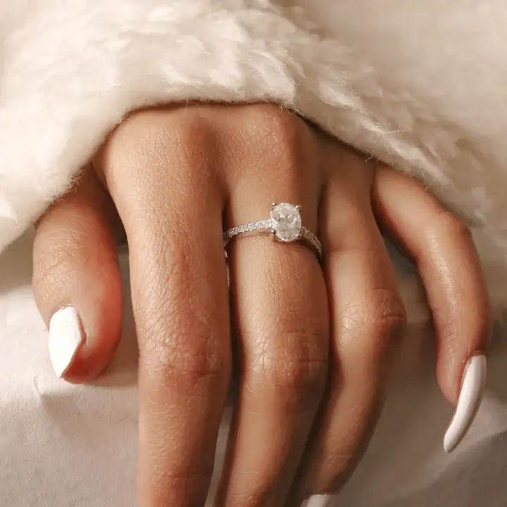 Verve Moissanite Engagement Ring : GJRG0008