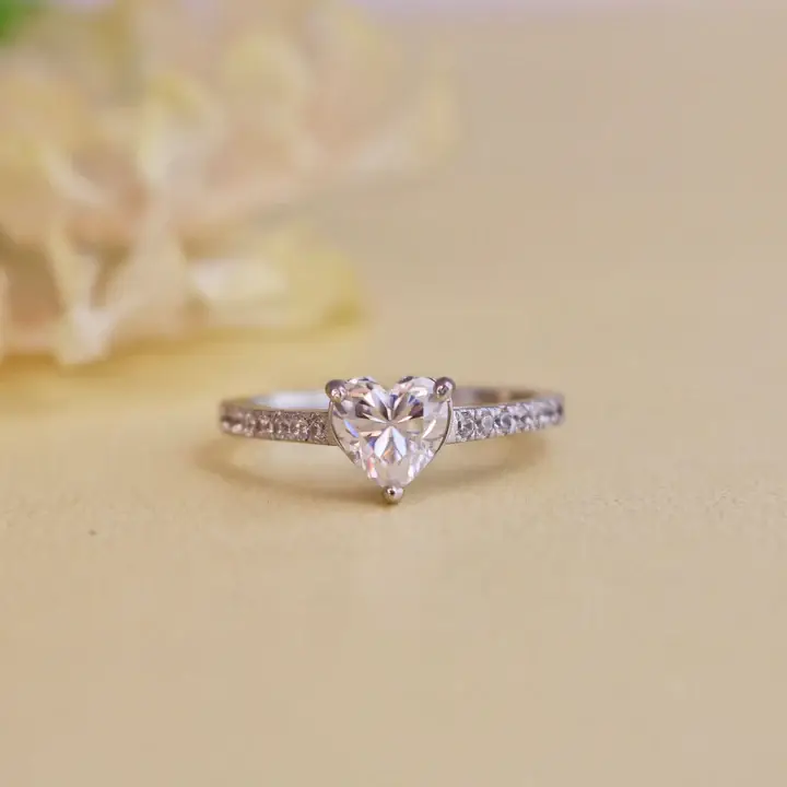 Prism 1Ct Moissanite Engagement Ring : GJRG0014