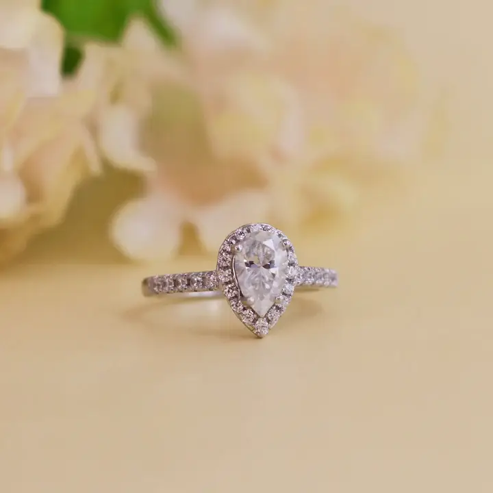 Beadniks 1.60Ct Moissanite Halo Ring : GJRG0017