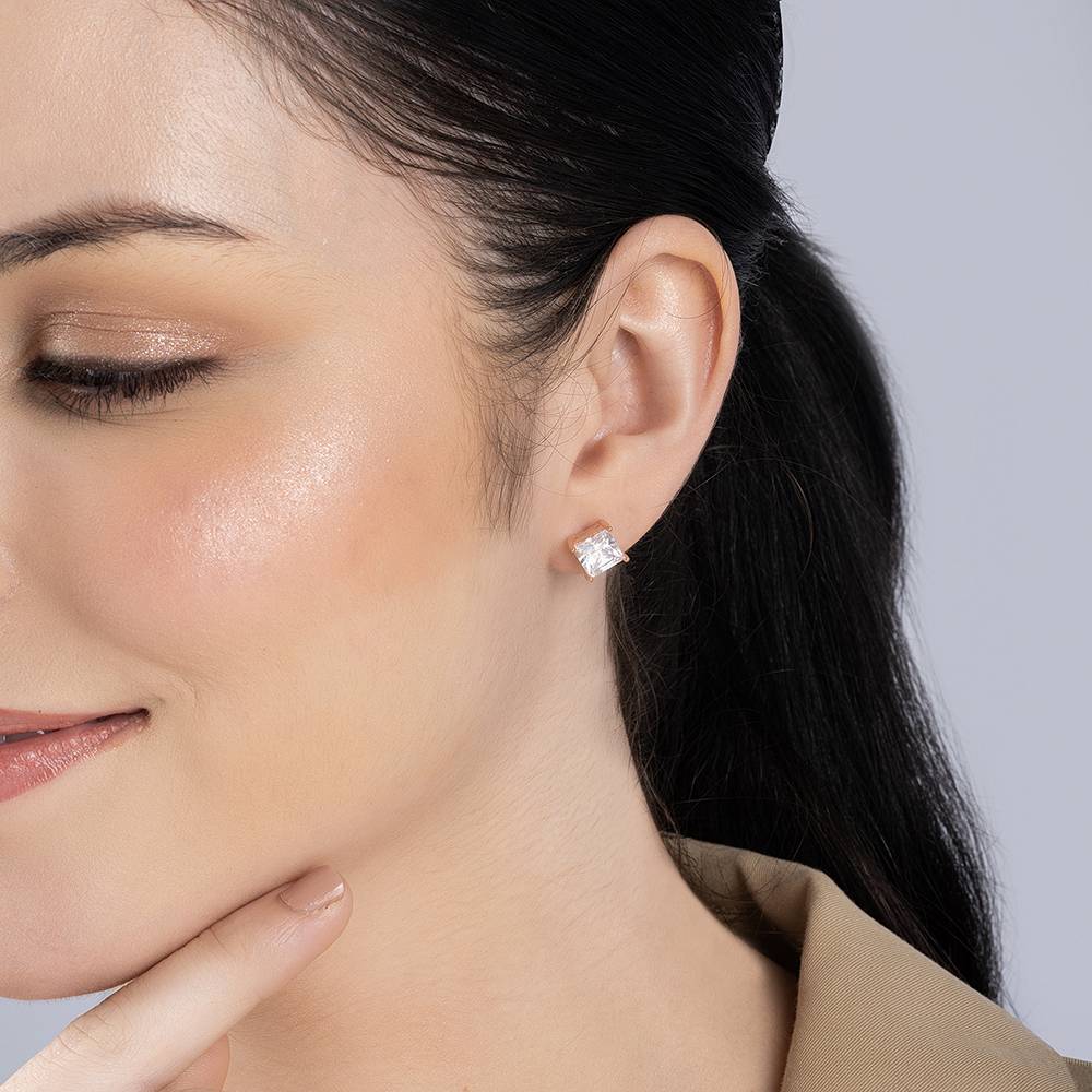 Single Stone Stud : GKER897