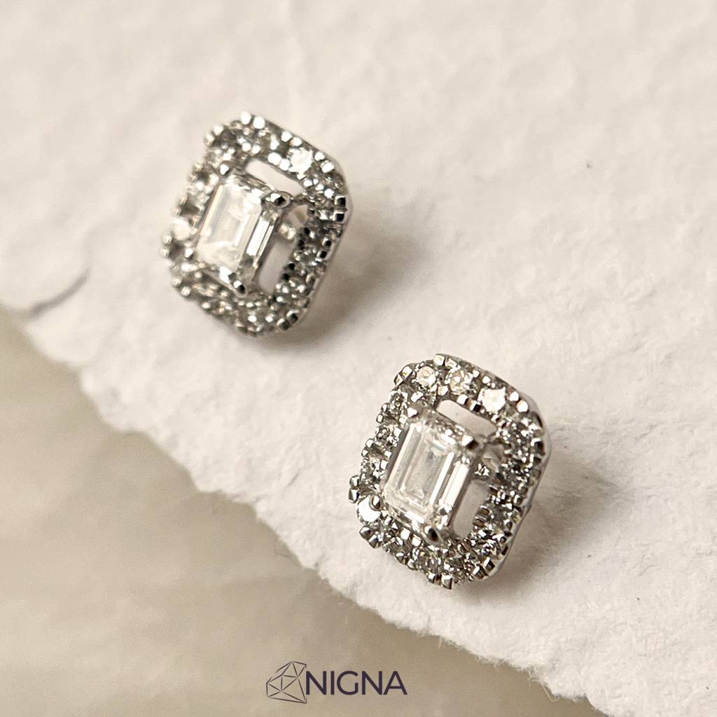 Mandal Emerald - Halo Lab Grown Diamond Earrings : GL14GER1130A