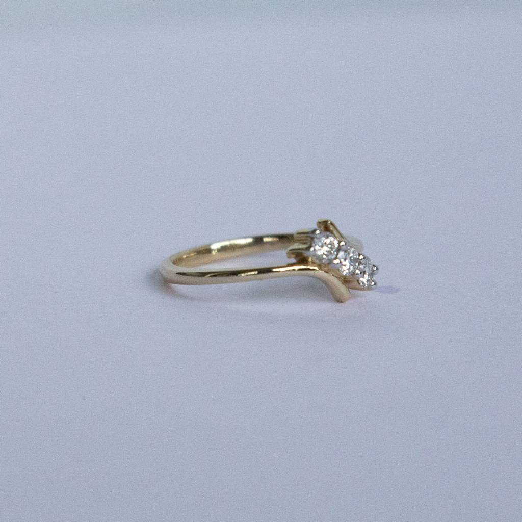 Tridevi - Diagonal Lab Grown Diamond Ring : GL14GLR1400A
