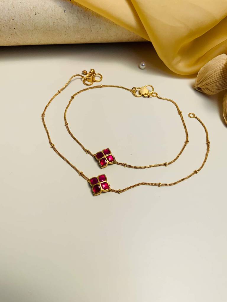 High Quality Gold Plated Flower Anklets : GPAnkBlock