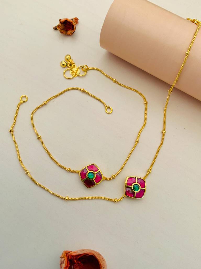 Light Pachi Kundan Daily Wear Gold Plated Anklet : GPAnkBook