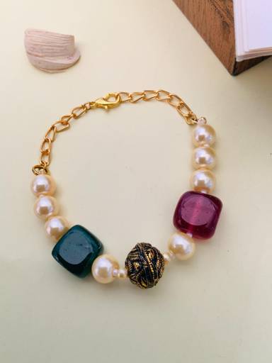 Gold Plated Monalisa Stones & Beadsstudded Statement Bracelet : GPBraceletMonalisaMulti