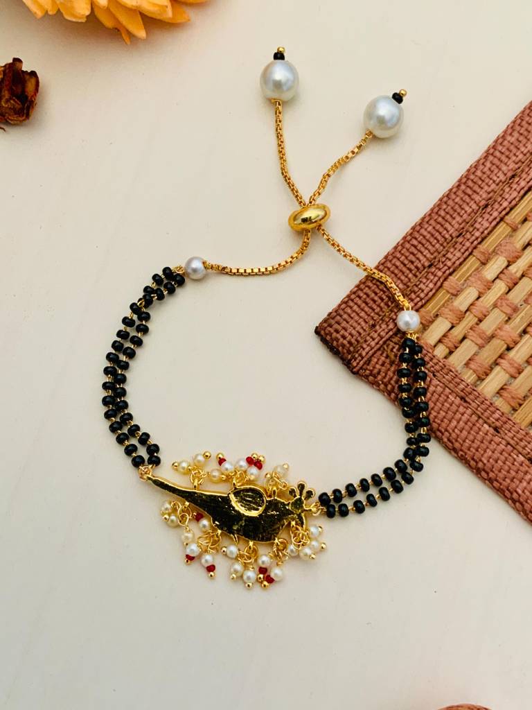 Ethnic Gold Plated Pink Parrot Pachi Kundan Hand Mangalsutra : GPHMPKParrotPink