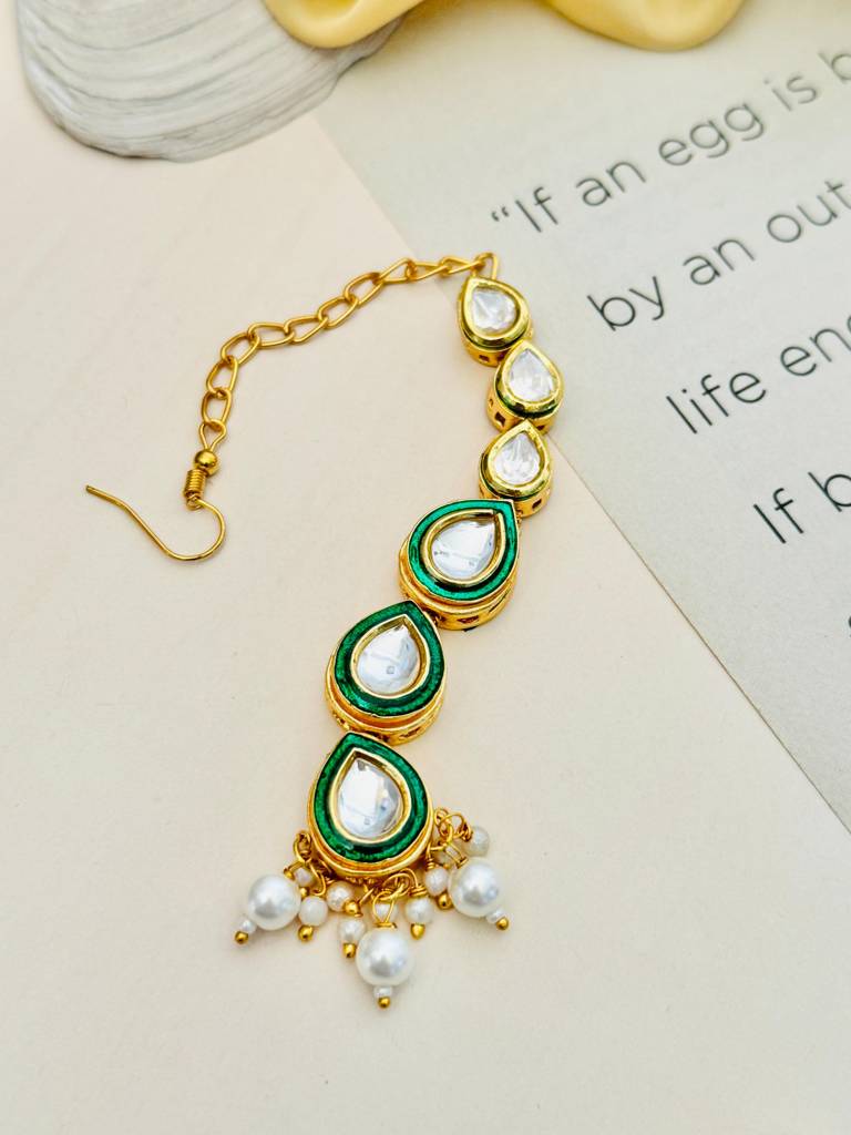 Goldplated Kundan Studded And Beaded Maang Tikka : GPMG6KundanGreen