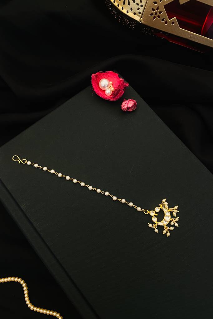 Elite Pachi Kundan Gold Plated Mangtikka : GPMGPKCrescentMoon