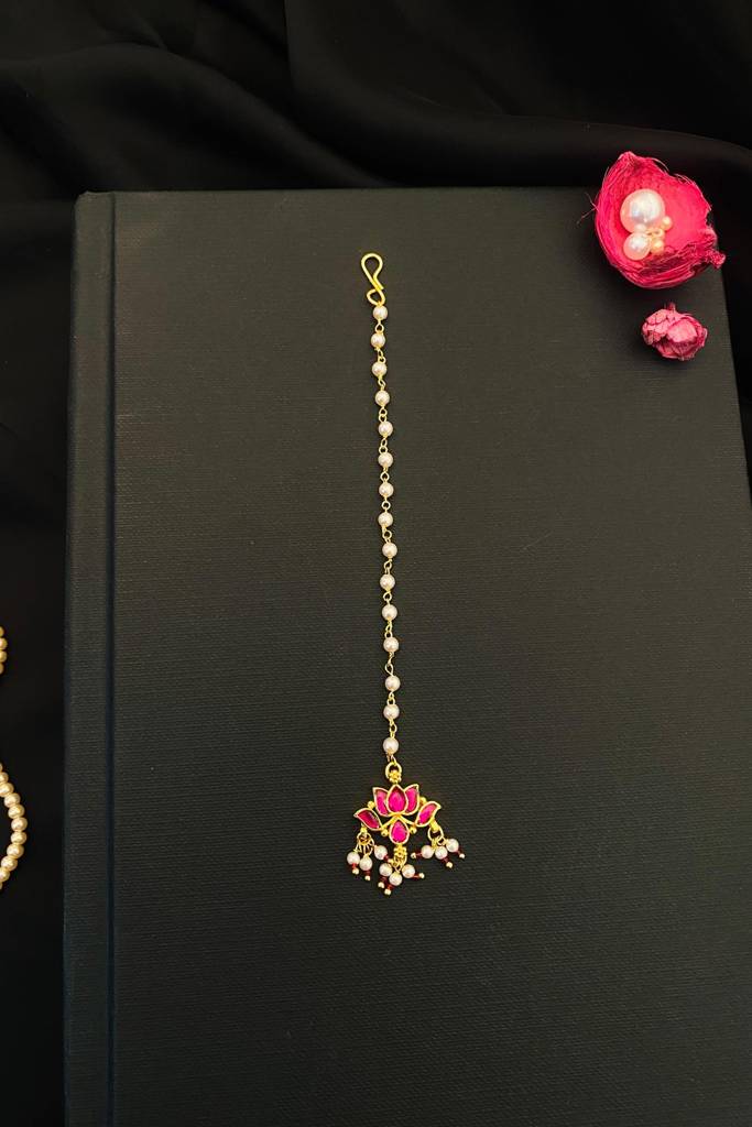 High Quality Gold Plated Ad Maangtikka : GPMGPKLotus