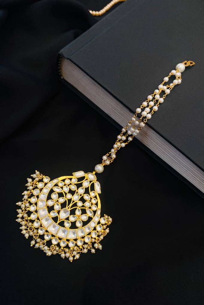 Elegant Pachi Kundan Gold Plated Maangtikka : GPMGPKWhite