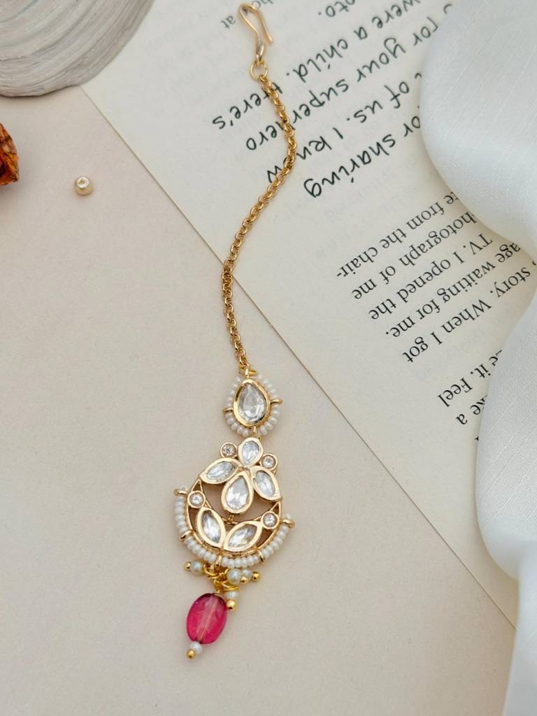 Gold-Plated Polki Kundan Studded And Beaded Maangtikka : GPPolkiJJMG01