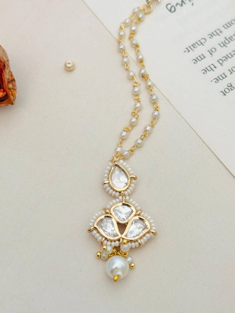 Ellite Gold Plated Kundan Floral Maangtikka-Gppolkijjmg04R02 : GPPolkiJJMG04R02