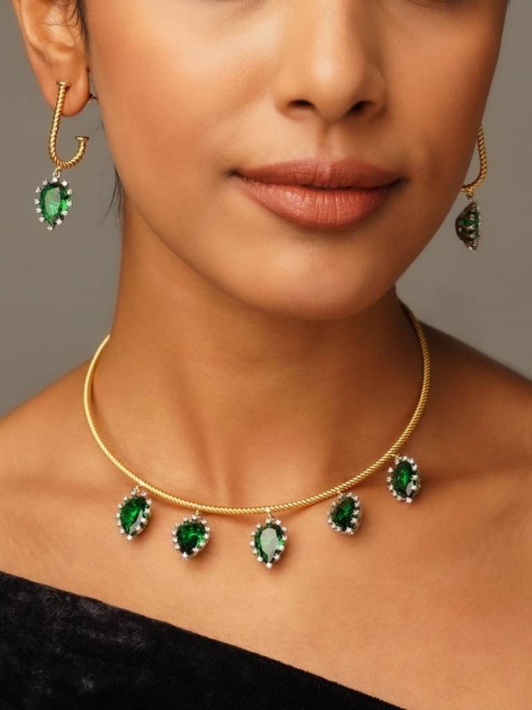 Sophisticated Gold Plated American Diamond Hasli Necklace-Gpsjhaslimajorgreenr01 : GPSJHasliMajorGreenR01