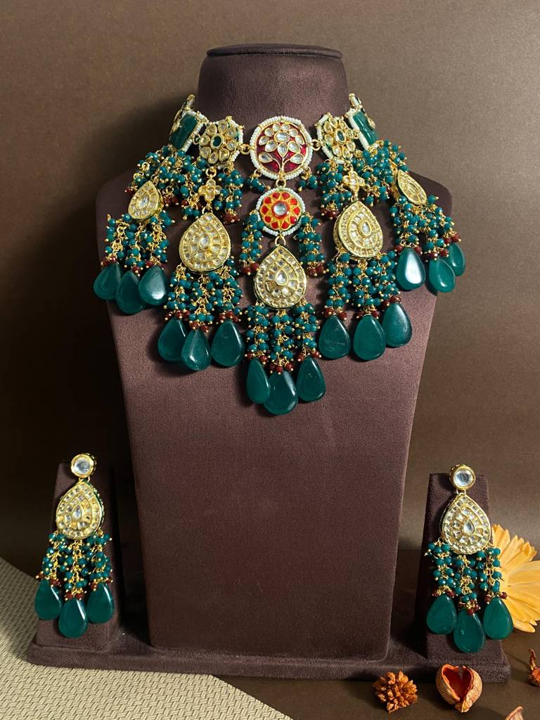 Bridal Green Beaded Gold Plated Kundan Necklace : GPSJNCQueenGreen