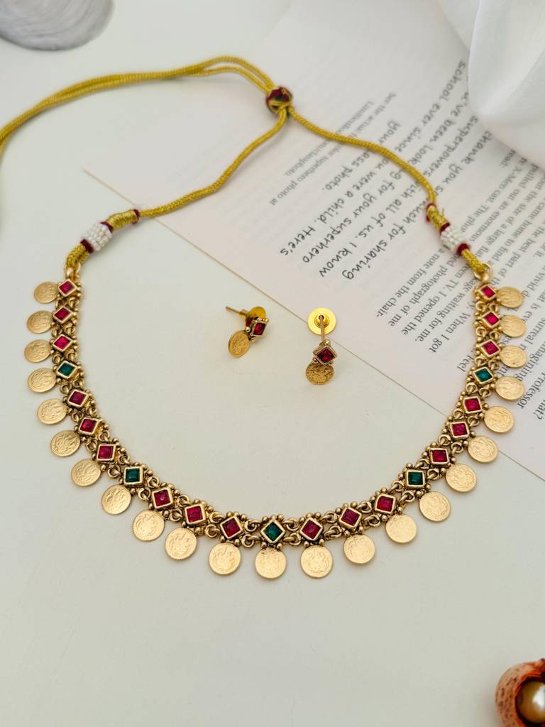 Antique Gold Plated Coin Kemp Choker Necklace-Gptjsgcnc16R01 : GPTJSGCNC16R01