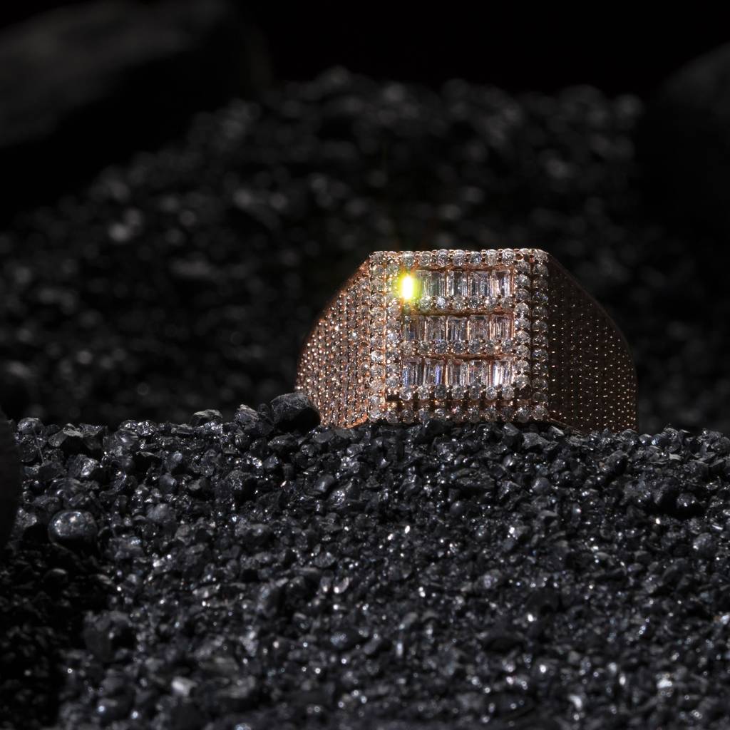 Gleaming Cz Band Men'S Ring : GR26